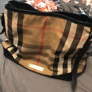 Burberry 100% authentic handbag